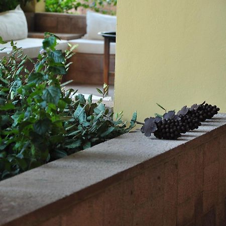 Palm Court Suites Ayvalı Exteriör bild