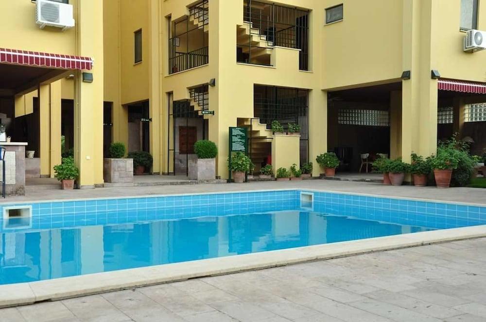 Palm Court Suites Ayvalı Exteriör bild