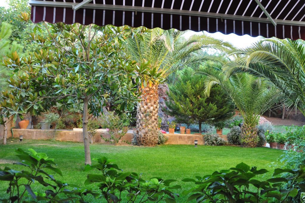 Palm Court Suites Ayvalı Exteriör bild