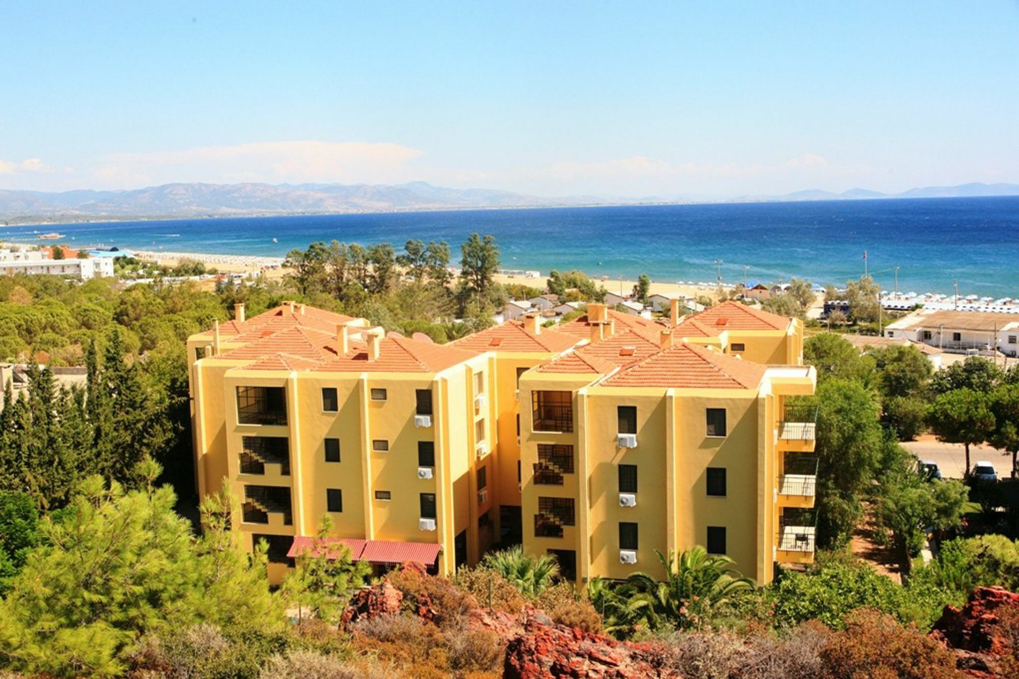 Palm Court Suites Ayvalı Exteriör bild